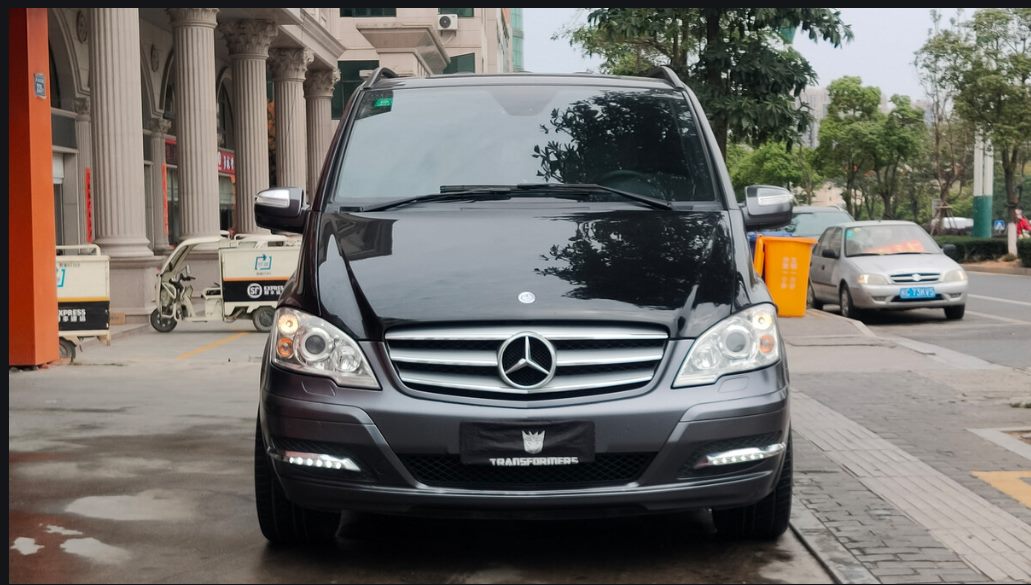 奔驰唯雅诺商务车