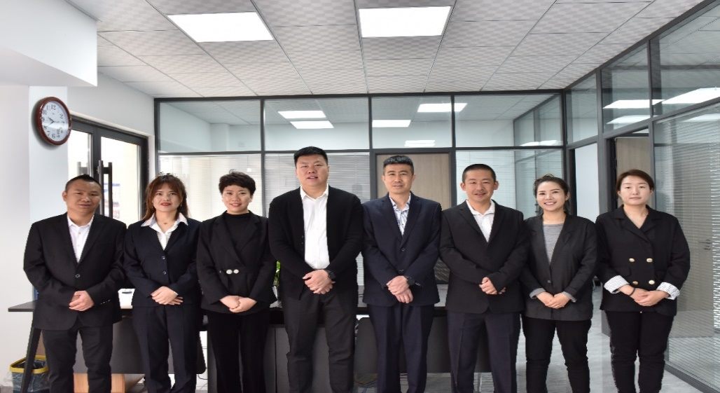 雄仕达管理团队